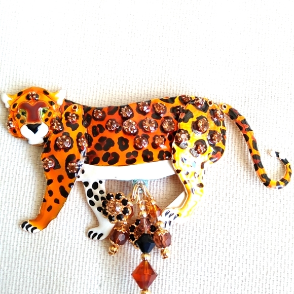 LATR2GO Jewelry - LATR2GO LEOPARD PIN/ENHANCER